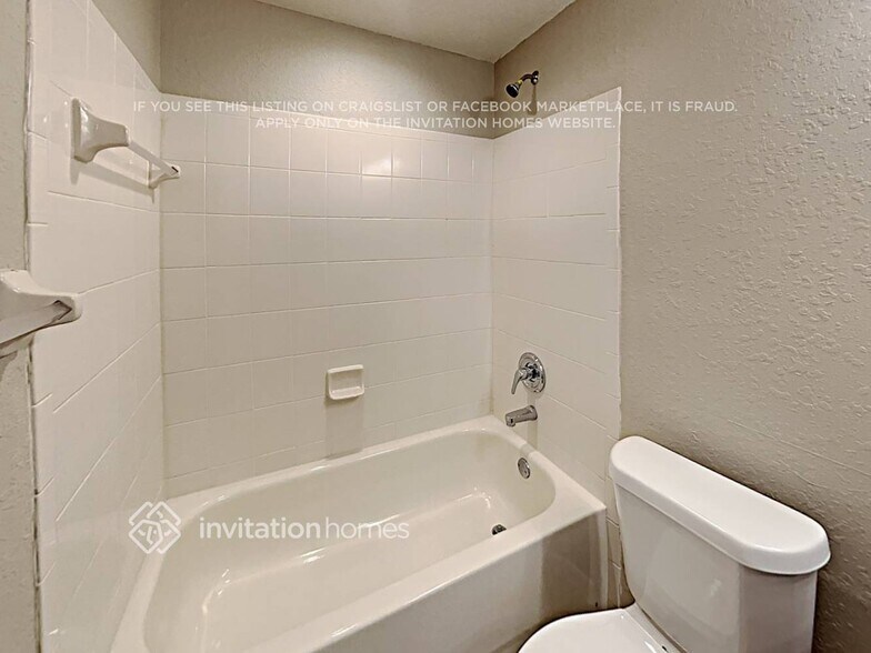 Building Photo - 3669 Sandhill Crane Dr
