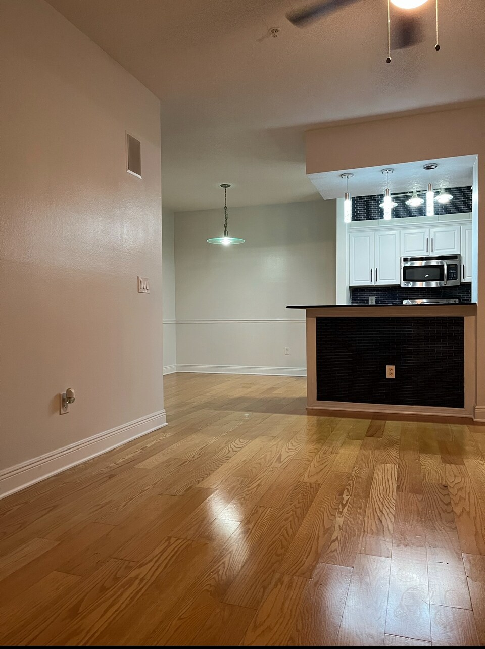 Building Photo - 14226 Fredricksburg Dr