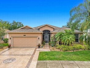 Building Photo - 1343 Shoreline Cir