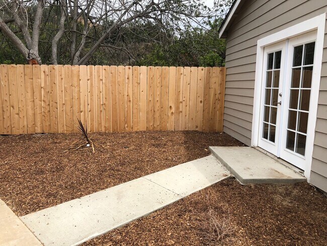 Building Photo - BEAUTIFUL & SPACIOUS 1 BR COTTAGE IN QUIET CUL-DE-SAC IN CLAIREMONT