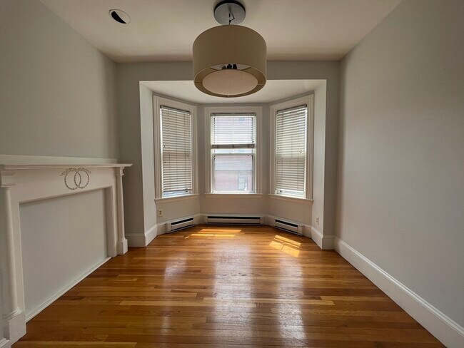 Building Photo - 583 Massachusetts Ave