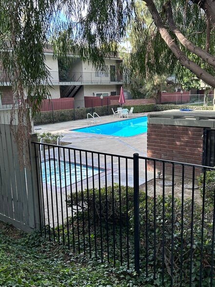 Community pool close to the unit - 975 S Idaho St