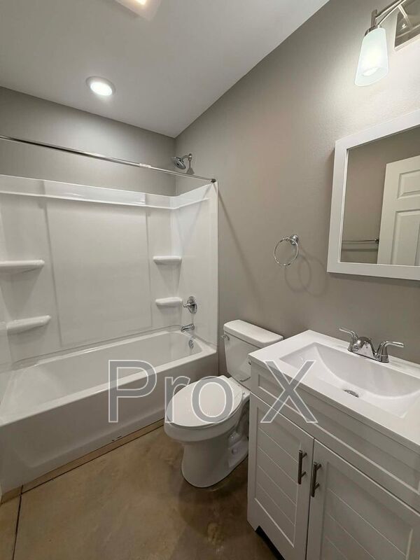 Building Photo - 285-287 S 4th St