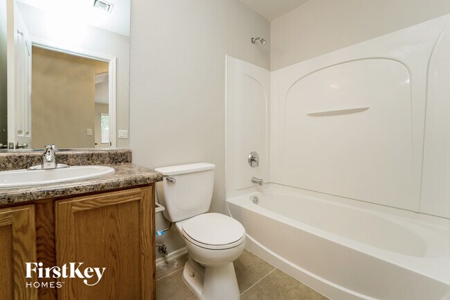 Building Photo - 2046 Silver Grass Pl