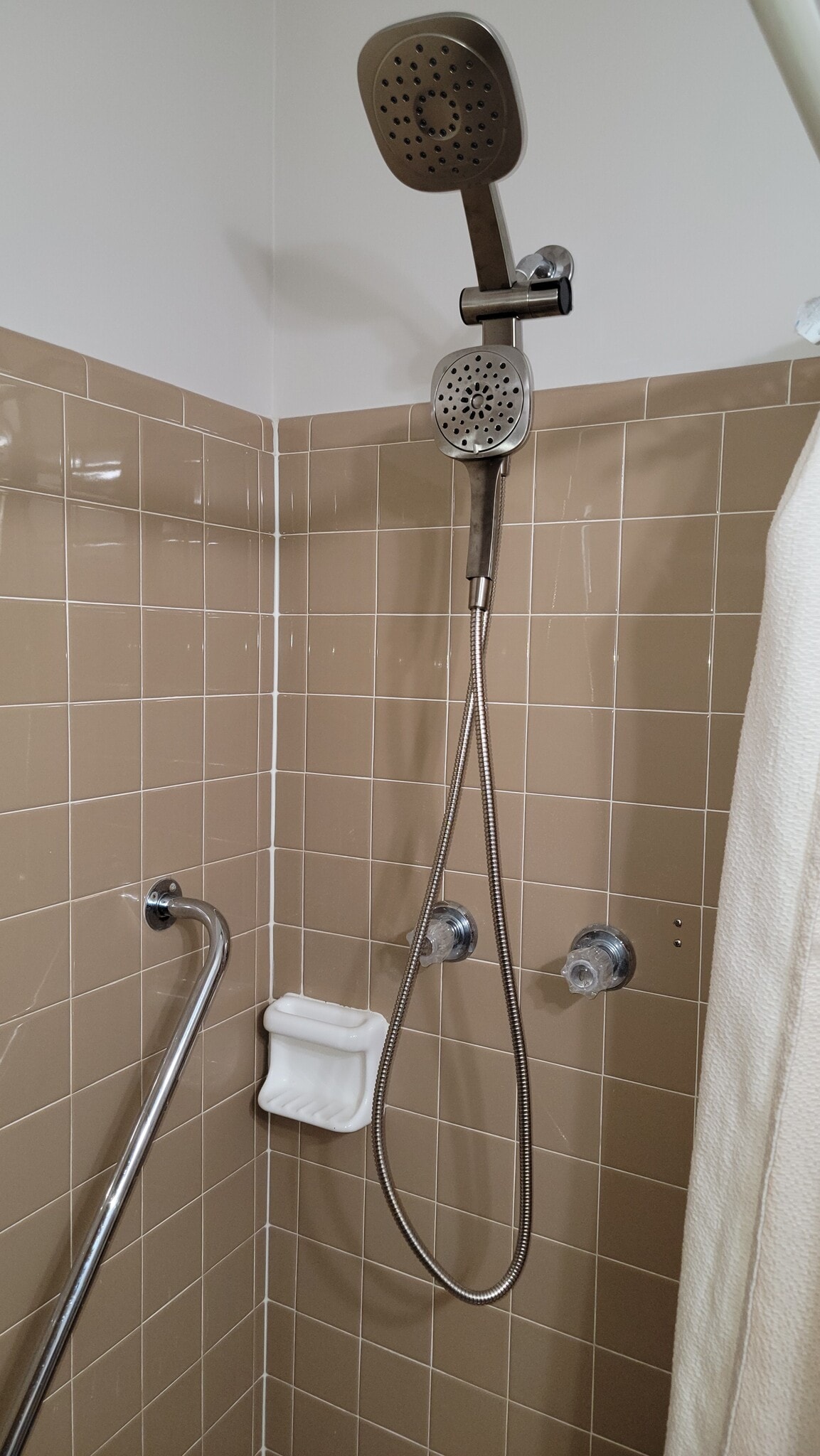 Building Photo - 3812 Taylorsville Rd