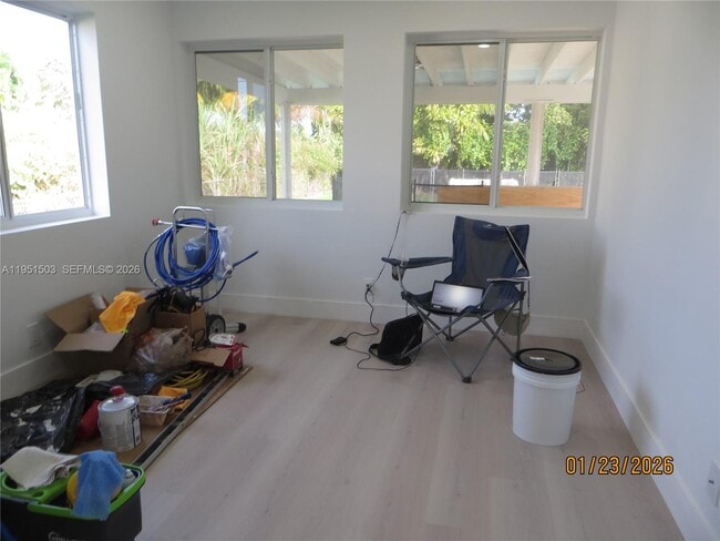 Building Photo - 7435 SW 22nd St