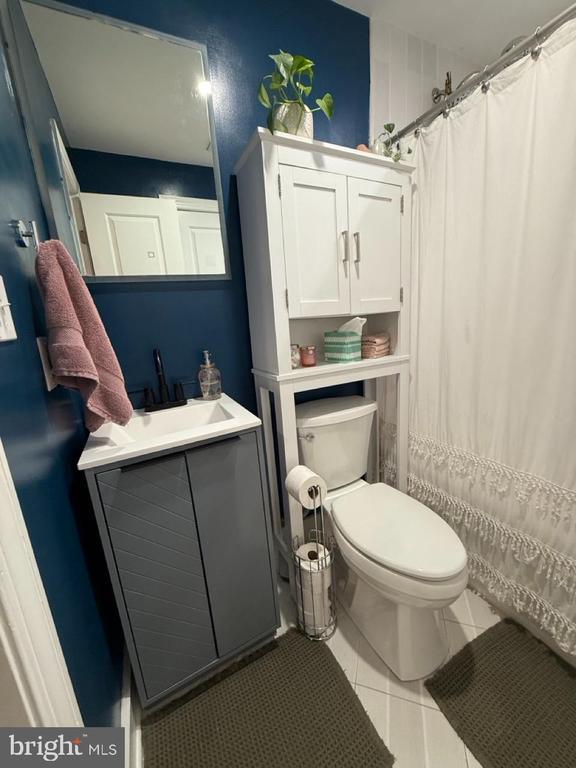 Building Photo - 625 Park Rd NW