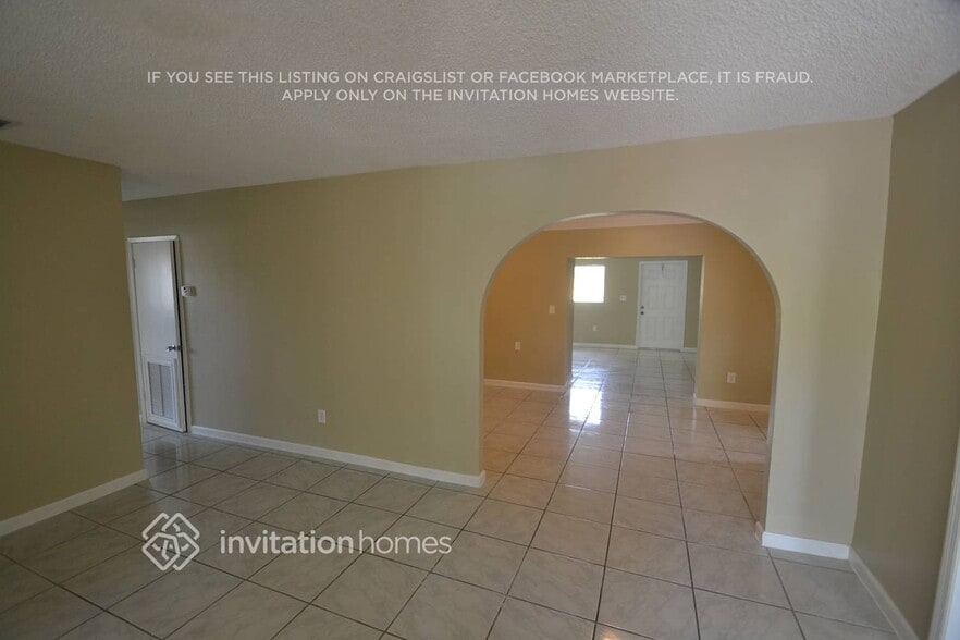 Building Photo - 14544 SW 105th Ct