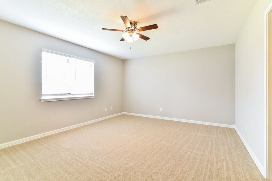 Building Photo - 16114 Purpleridge Ct