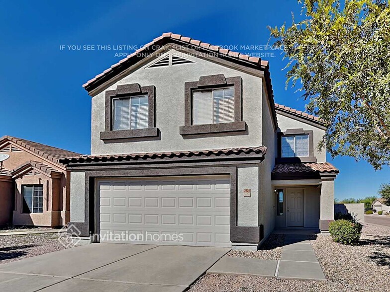 Primary Photo - 2224 W Silver Creek Ln