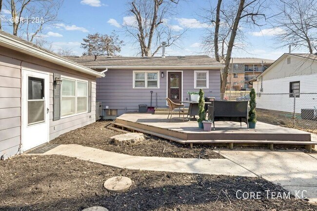 Building Photo - 3906 Booth St