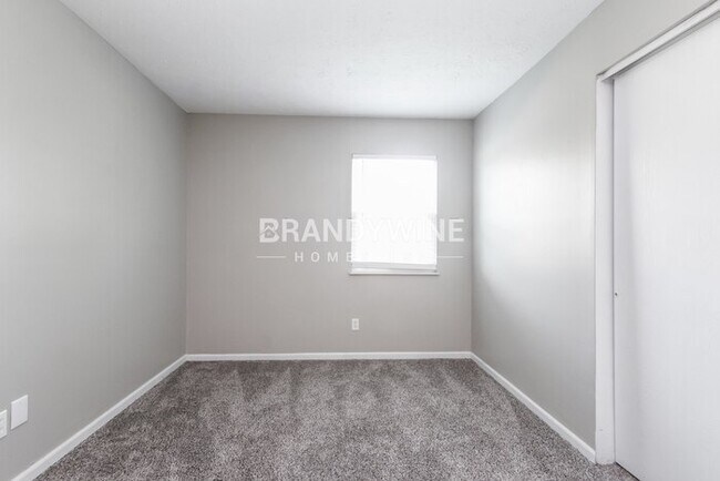 Building Photo - 8825 Royal Meadow Dr