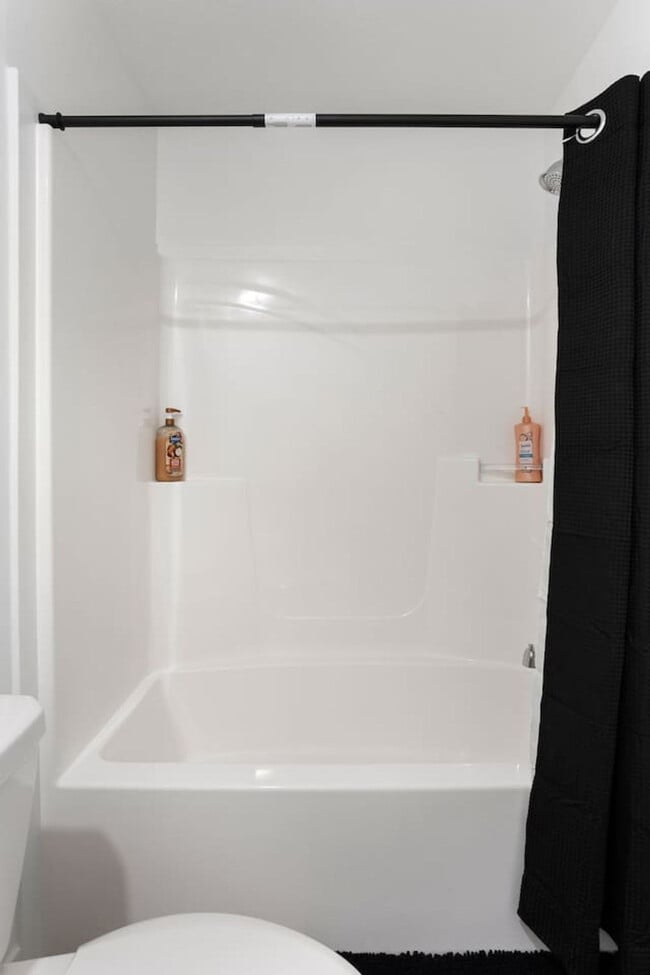 Building Photo - 17355 Wellburn Dr