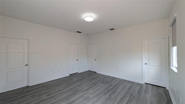 Building Photo - 2151 NE 37th Terrace