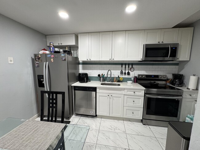 Building Photo - 3265 NW 102nd Terrace