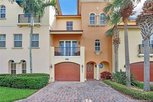 Primary Photo - 203 Ocean Bay Dr