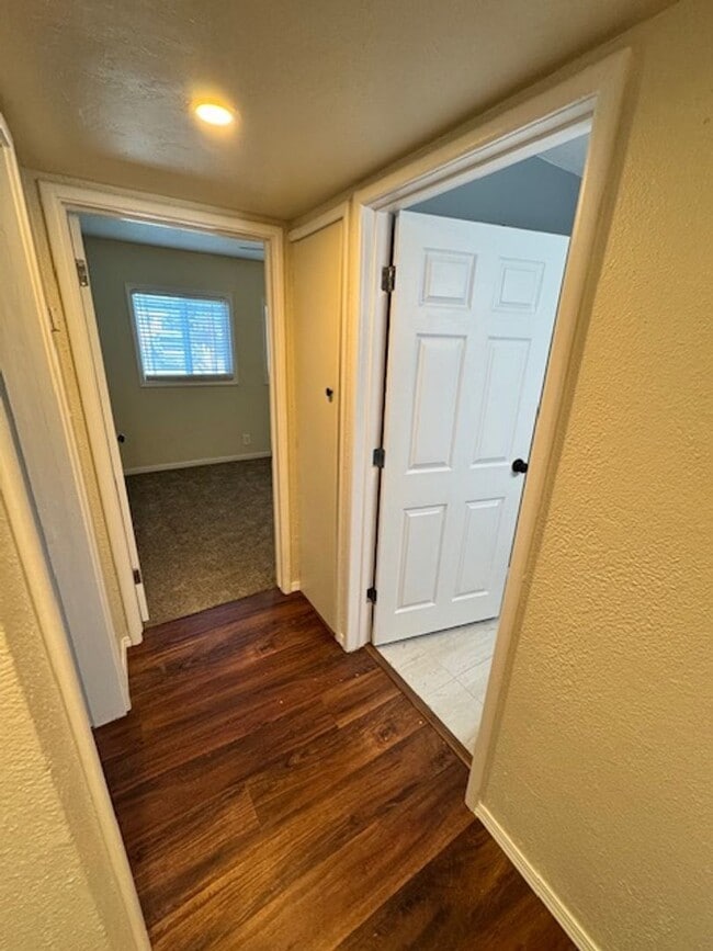 Building Photo - Recently Remodeled Home