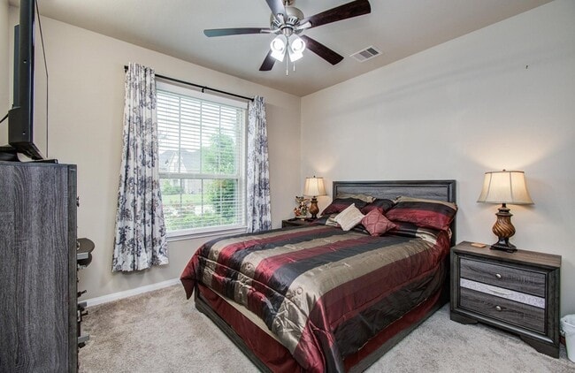 Building Photo - 7610 River Pass Dr