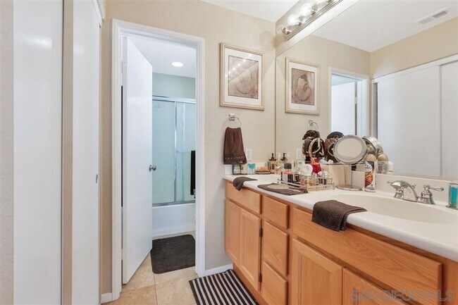 Building Photo - MOVE-IN SPECIAL $500 OFF! Otay Ranch - Gorgeous 2 Bed/2 Bath Condo with Garage