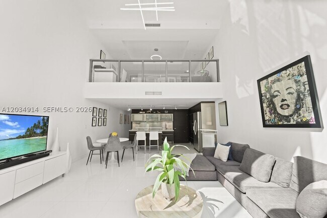 Building Photo - 6000 Collins Ave