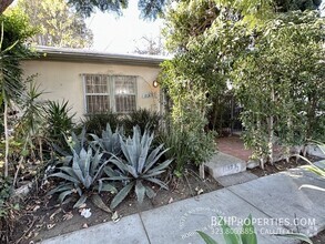 Building Photo - Serene WeHo Oasis - Your Perfect 1-Bedroom...