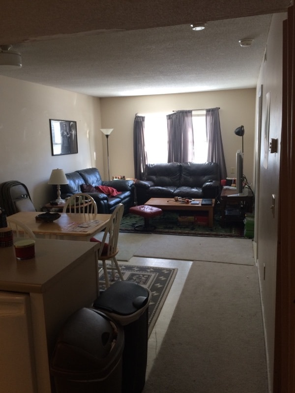 Living room - 229 E King St