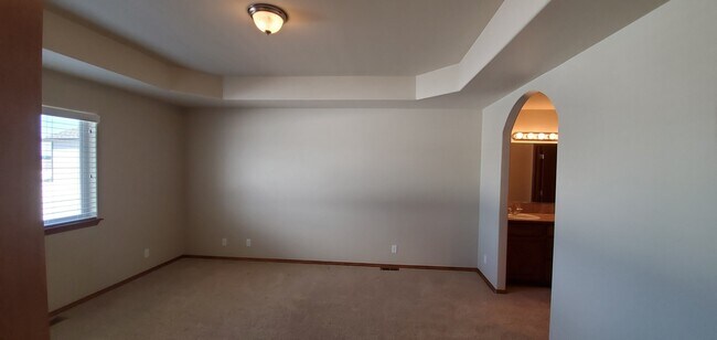 Building Photo - Beautiful 3 Bedroom Home in Fieldstone Nei...