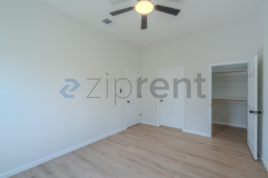 Building Photo - 303 Cartersville St