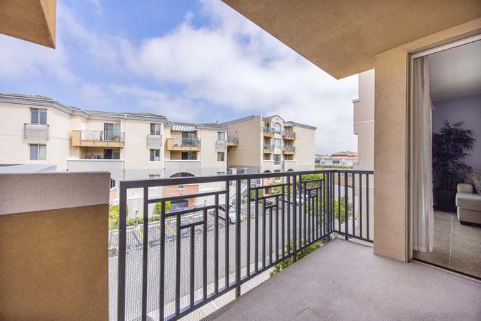 Balcony - 3877 Pell Pl