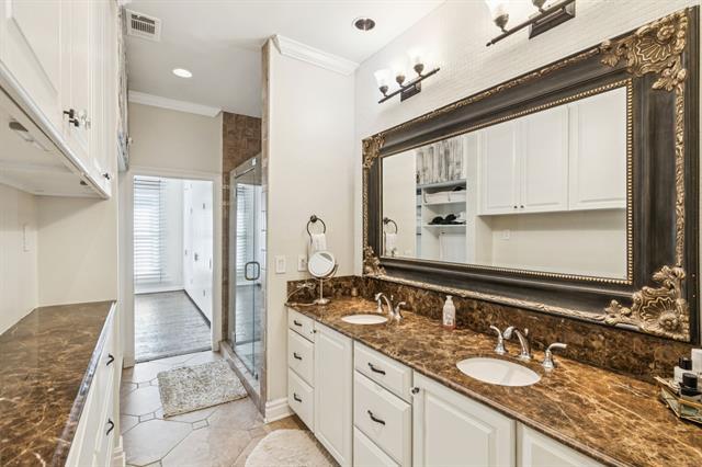 Building Photo - 4349 Southern Ave