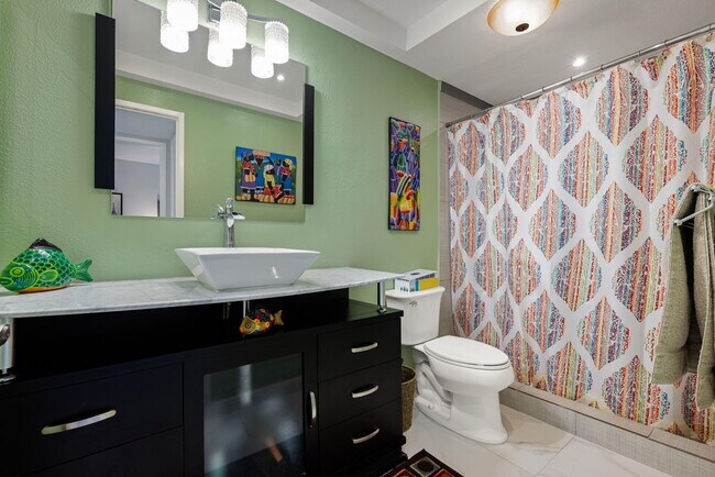 Building Photo - 6071 Hazeltine Plaza