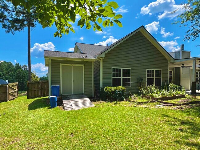 Building Photo - 451 Moriah Ln