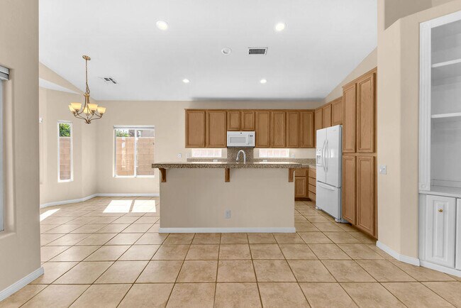 Building Photo - 79851 Carmel Valley Ave