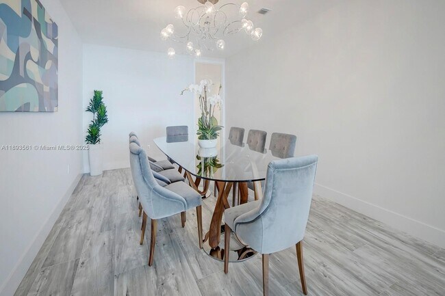 Building Photo - 10203 Collins Ave