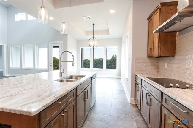 Building Photo - 1314 Clayton Nolen Dr