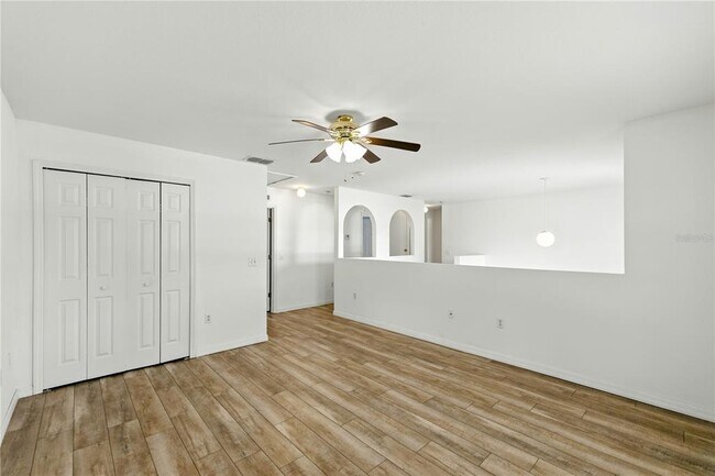 Building Photo - 3223 SW 41st Ave