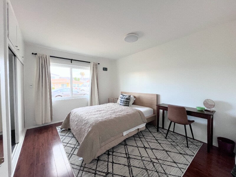 Building Photo - 17700 S Western Ave