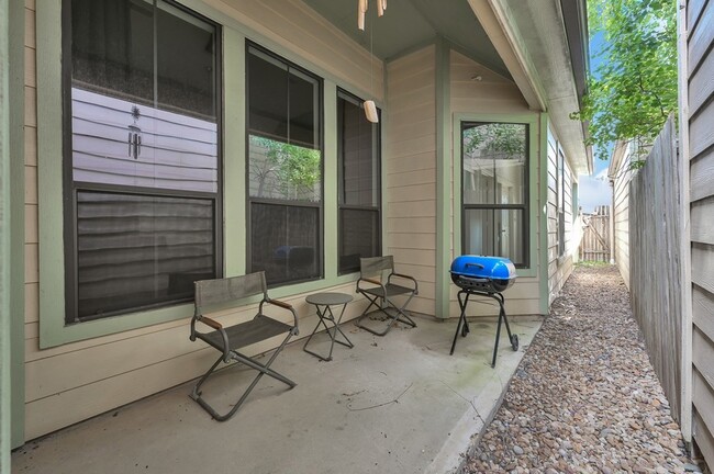 Building Photo - 3607 Cedar Flats Ln