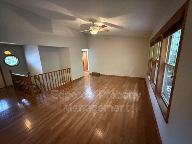 Building Photo - 1662 Klaver St SW