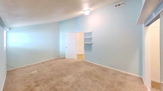 Building Photo - 3 Bedroom, 3 Bathroom Live Oak Canyon Home...