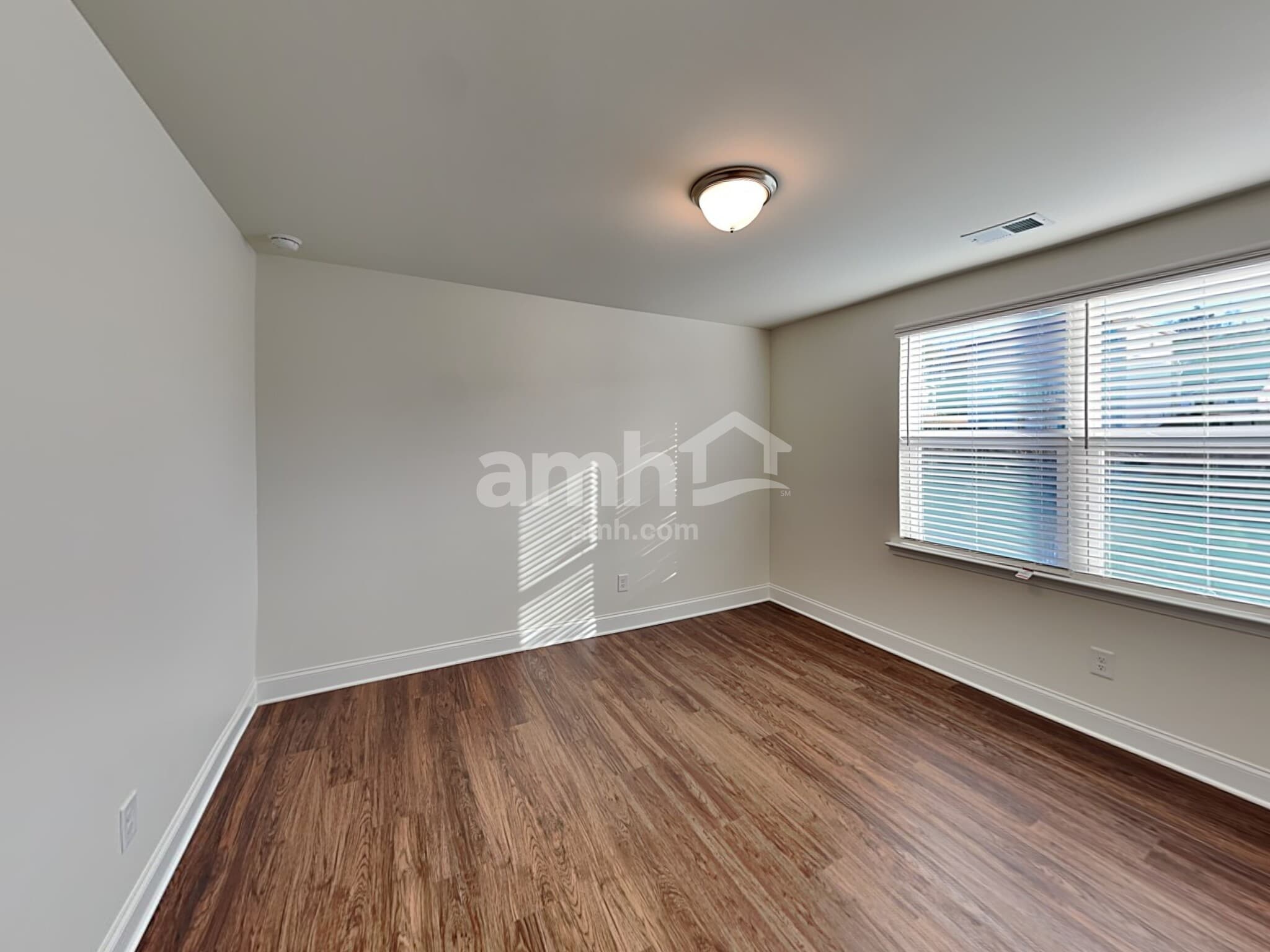 Building Photo - 6240 Bridlewood Ln