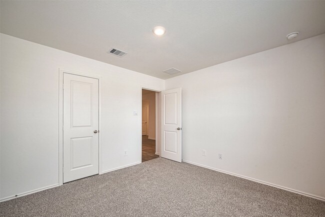 Building Photo - 5604 Poplar Rdg Ct