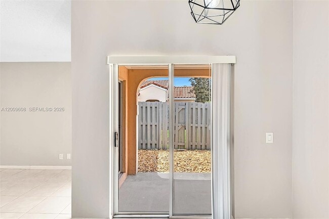 Building Photo - 1439 Springside Dr