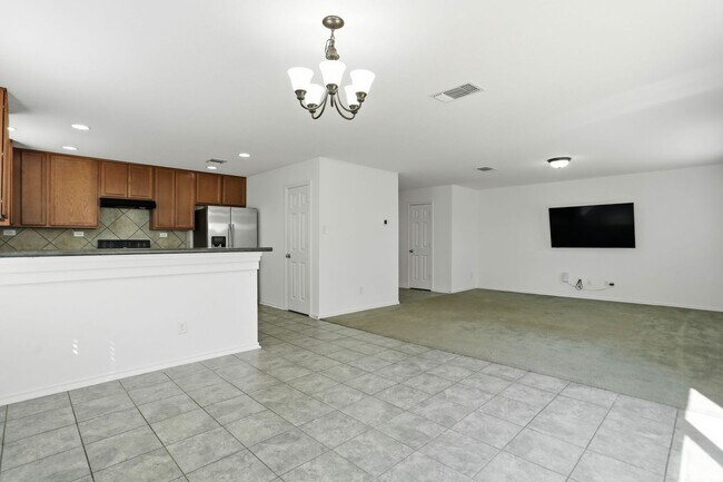 Building Photo - Spacious 4-Bedroom Home with Flexible Floor Plan in Growing West San Antonio