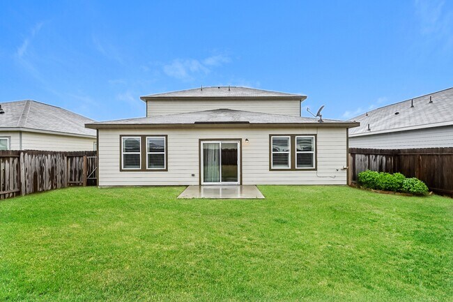 Building Photo - 10080 Pappas Dr