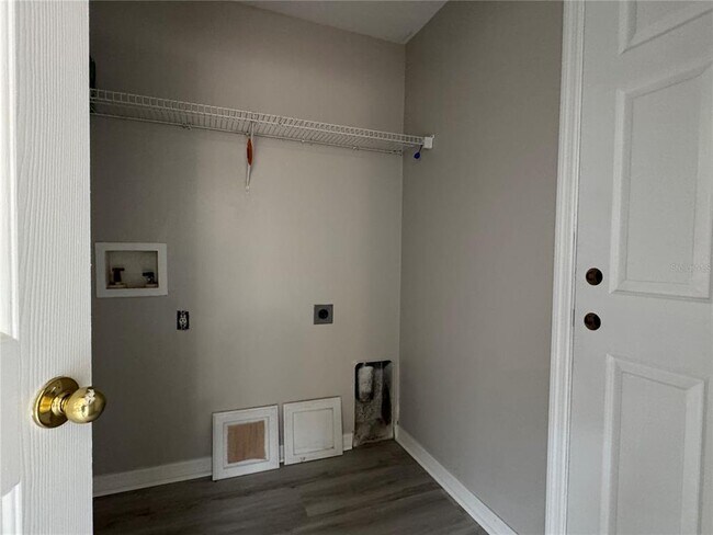 Building Photo - 27618 Sky Lake Cir