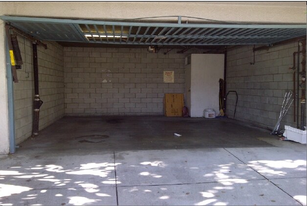 Building Photo - 1481 S Shenandoah St