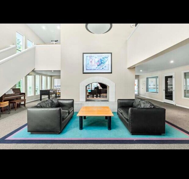 Building Photo - 310 Tradewinds Dr