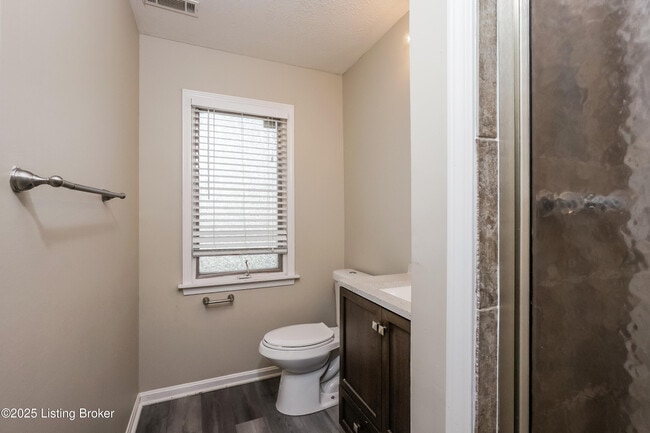 Building Photo - 8704 4 Oaks Ct