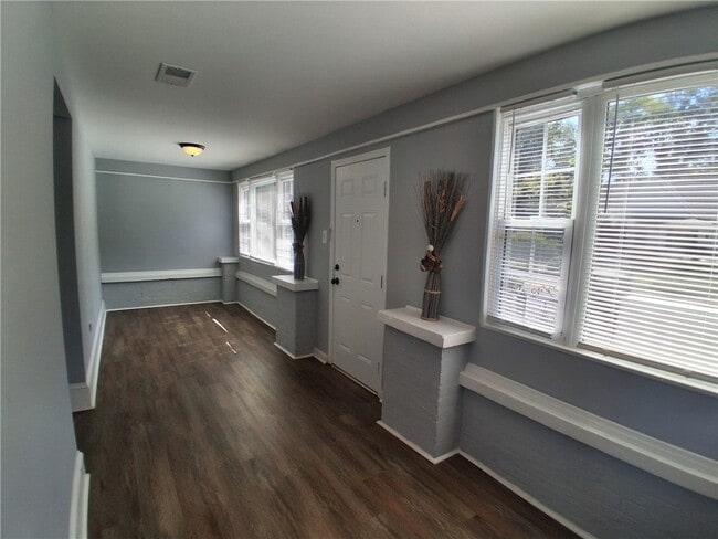 Building Photo - 506 Pinckney St